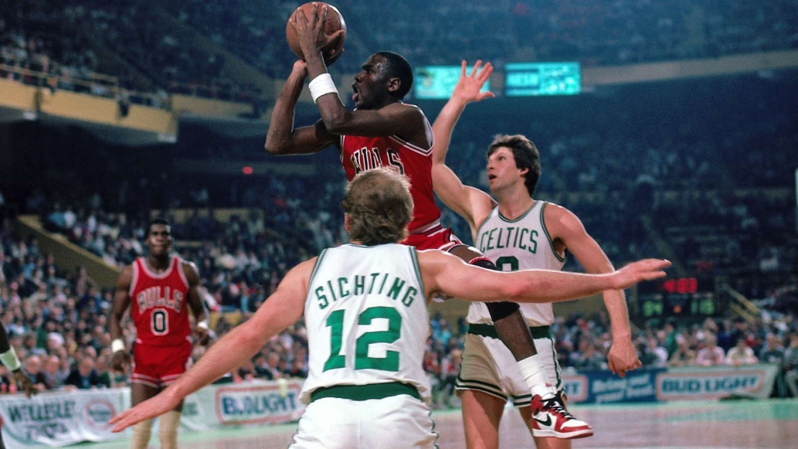 La noche en la que Dios anotó 63 puntos en el Boston Garden